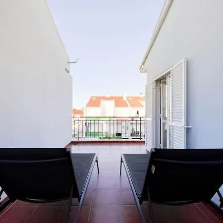 Casa Da Familia - Arrabida, Vinho E Semesterbostad