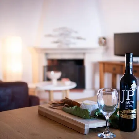 Casa Da Familia - Arrabida, Vinho E Semesterbostad *
