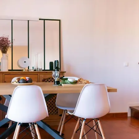 Casa Da Familia - Arrabida, Vinho E Semesterbostad *
