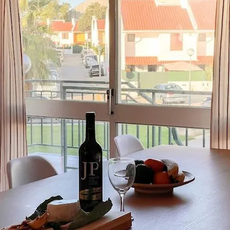 Casa Da Familia - Arrabida, Vinho E Semesterbostad